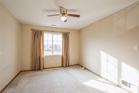 917 74th Street NE Cedar Rapids IA 52402