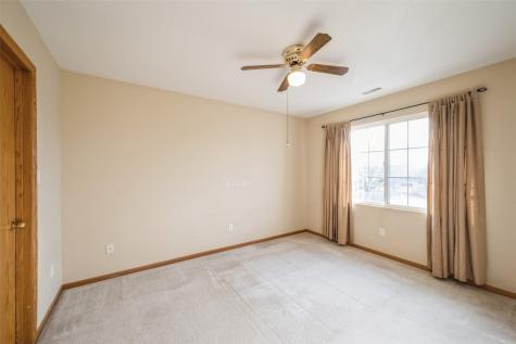 917 74th Street NE Cedar Rapids IA 52402