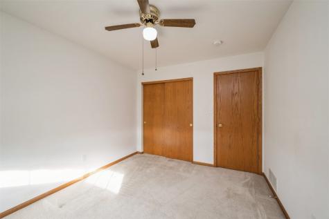 917 74th Street NE Cedar Rapids IA 52402