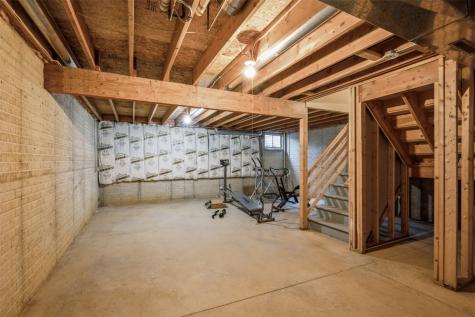 917 74th Street NE Cedar Rapids IA 52402