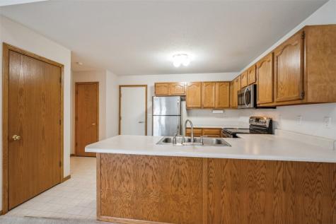 917 74th Street NE Cedar Rapids IA 52402