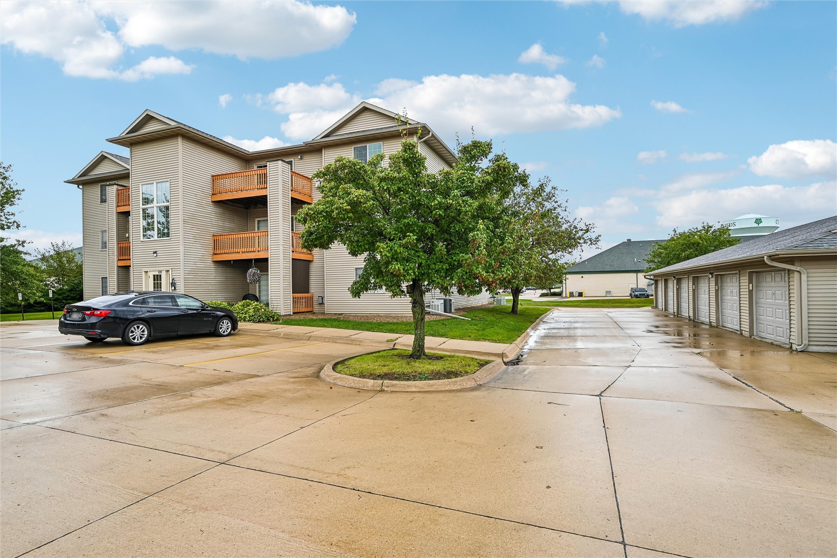 600 Colton Circle NE Cedar Rapids IA 52402