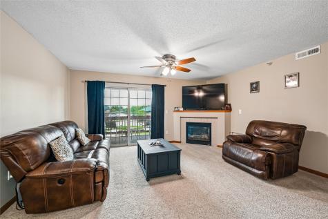 600 Colton Circle NE Cedar Rapids IA 52402