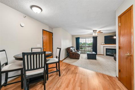 600 Colton Circle NE Cedar Rapids IA 52402