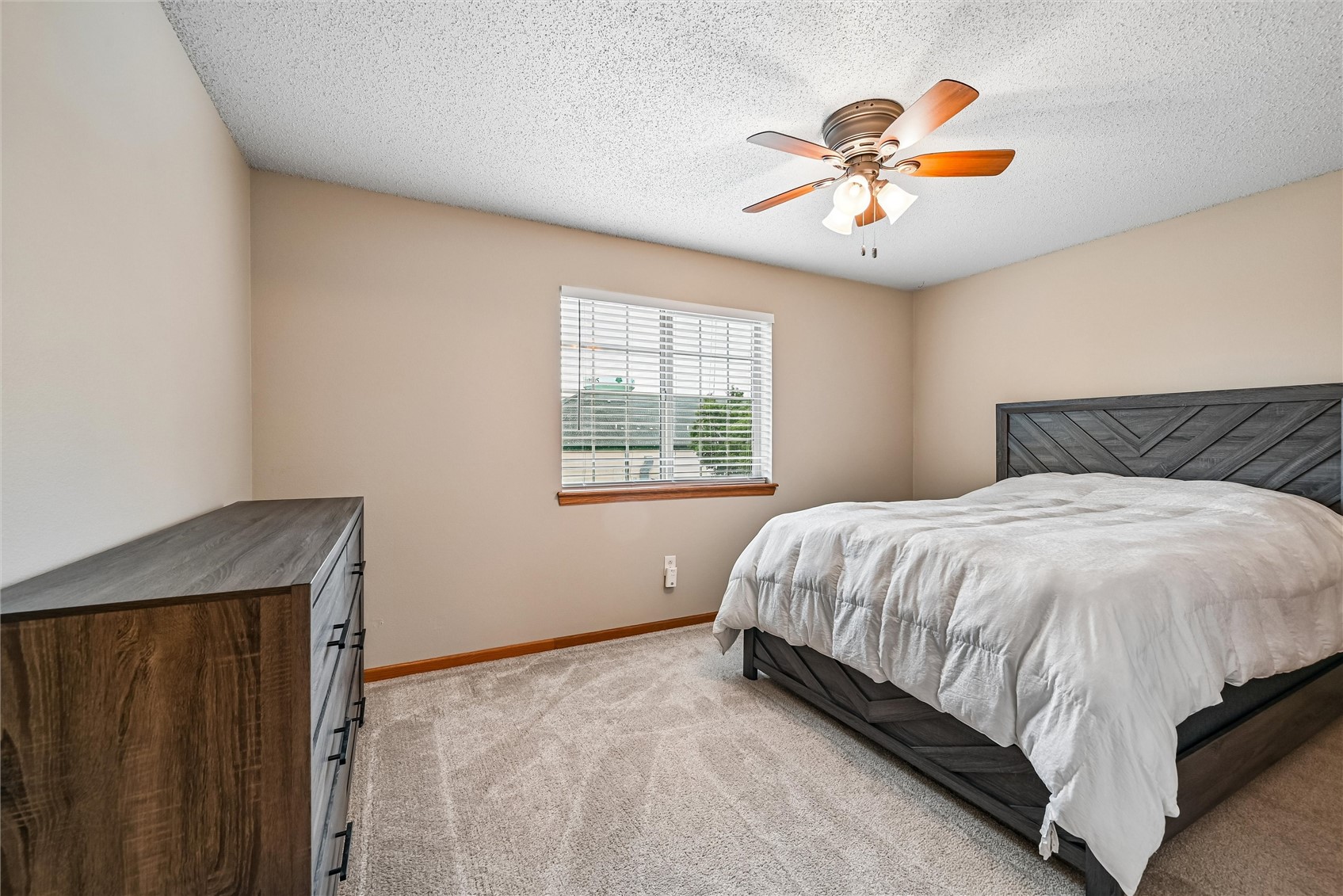 600 Colton Circle NE Cedar Rapids IA 52402