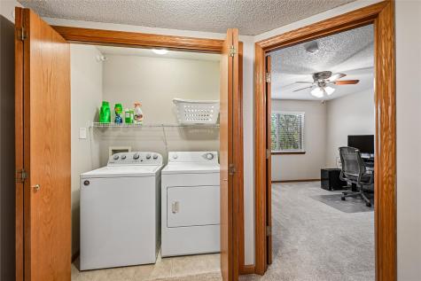 600 Colton Circle NE Cedar Rapids IA 52402