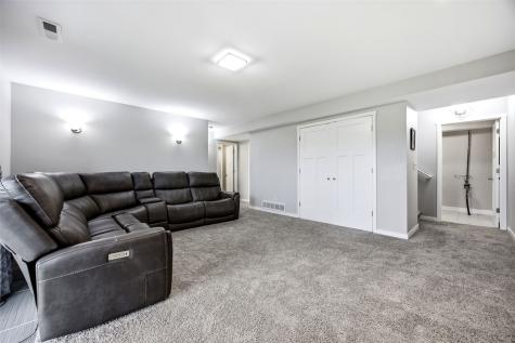 90 S Park Ridge Road North Liberty IA 52317