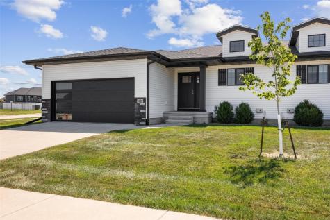 3002 Sherwood Drive Marion IA 52302