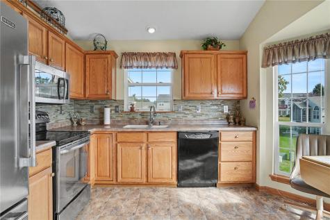 6317 Greenbriar Lane SW Cedar Rapids IA 52404
