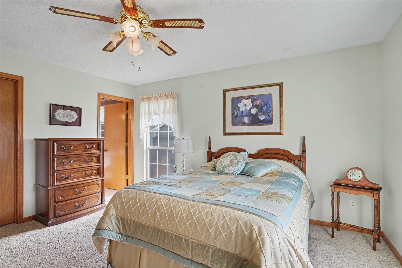 6317 Greenbriar Lane SW Cedar Rapids IA 52404