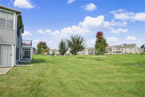 6317 Greenbriar Lane SW Cedar Rapids IA 52404