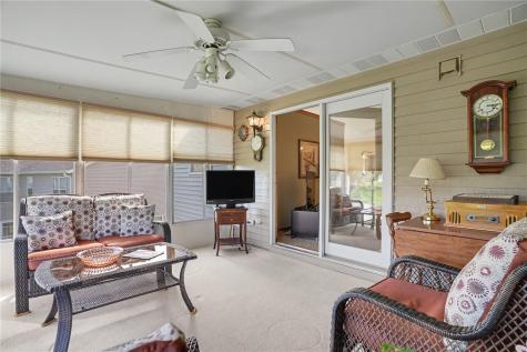 6317 Greenbriar Lane SW Cedar Rapids IA 52404