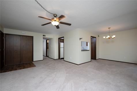 5703 Golden Court NE Cedar Rapids IA 52402
