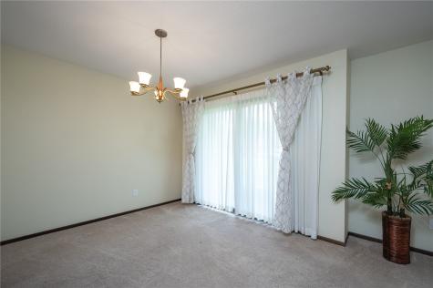 5703 Golden Court NE Cedar Rapids IA 52402