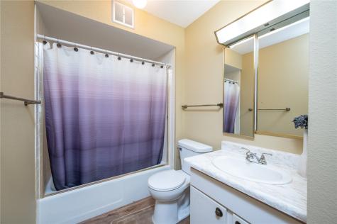 5703 Golden Court NE Cedar Rapids IA 52402