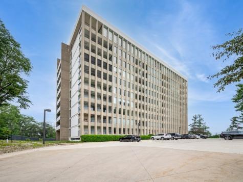 2222 1st Avenue NE Cedar Rapids IA 52402