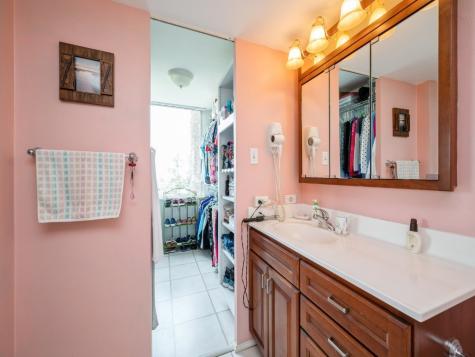 2222 1st Avenue NE Cedar Rapids IA 52402