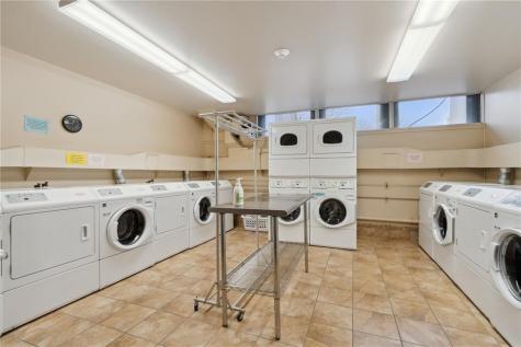 2222 1st Avenue NE Cedar Rapids IA 52402