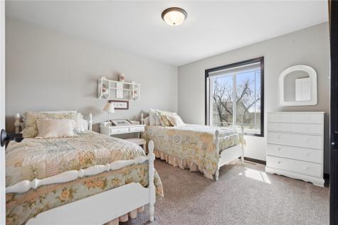 1603 Petrus NE Cedar Rapids IA 52402