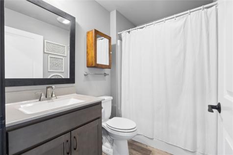 1603 Petrus NE Cedar Rapids IA 52402