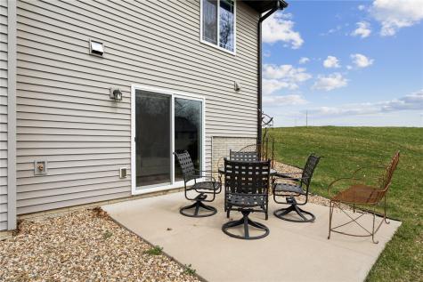 1603 Petrus NE Cedar Rapids IA 52402