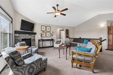 1603 Petrus NE Cedar Rapids IA 52402