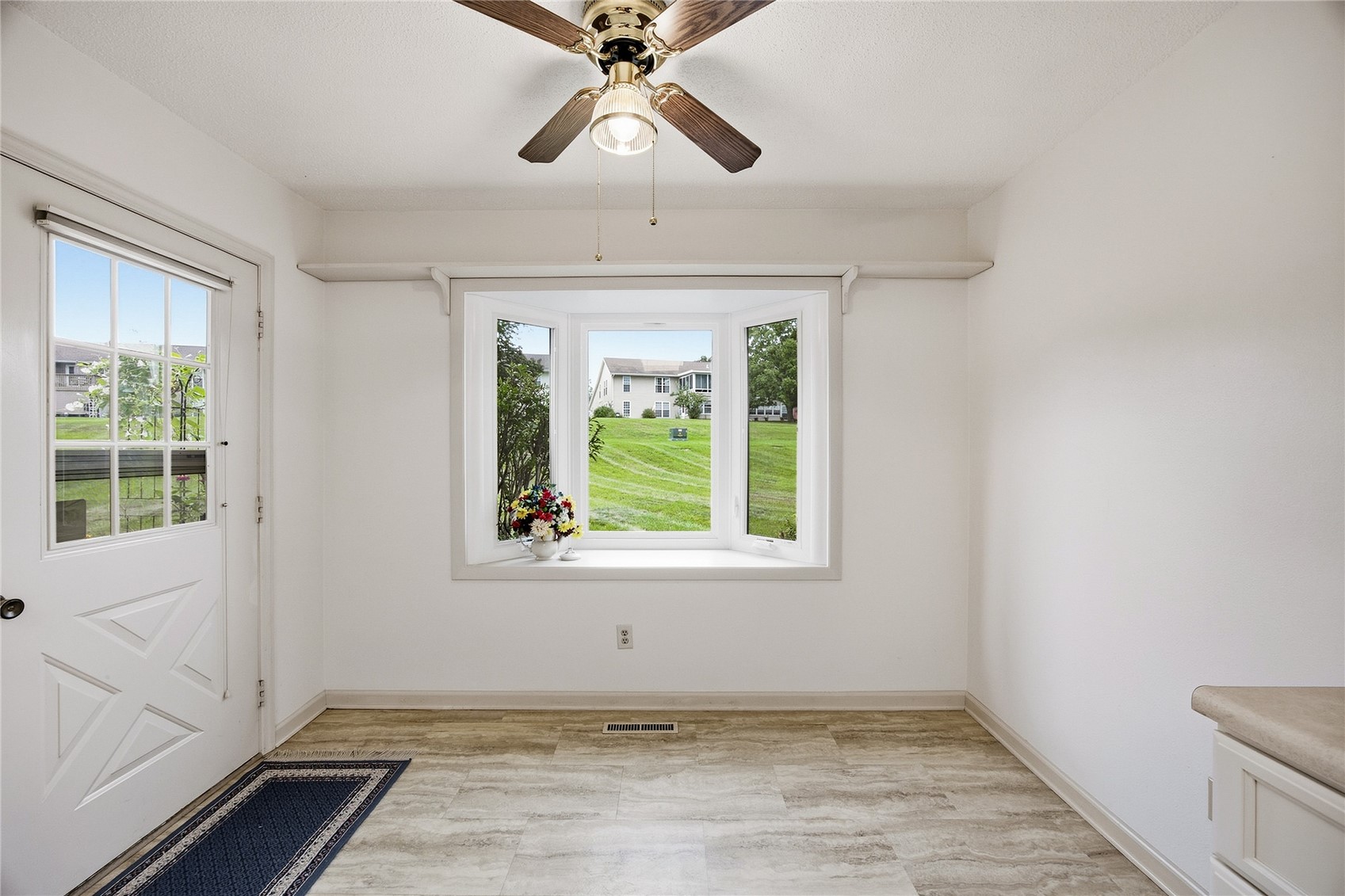 4019 Summerfield Lane NE Cedar Rapids IA 52402