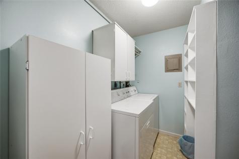 4019 Summerfield Lane NE Cedar Rapids IA 52402