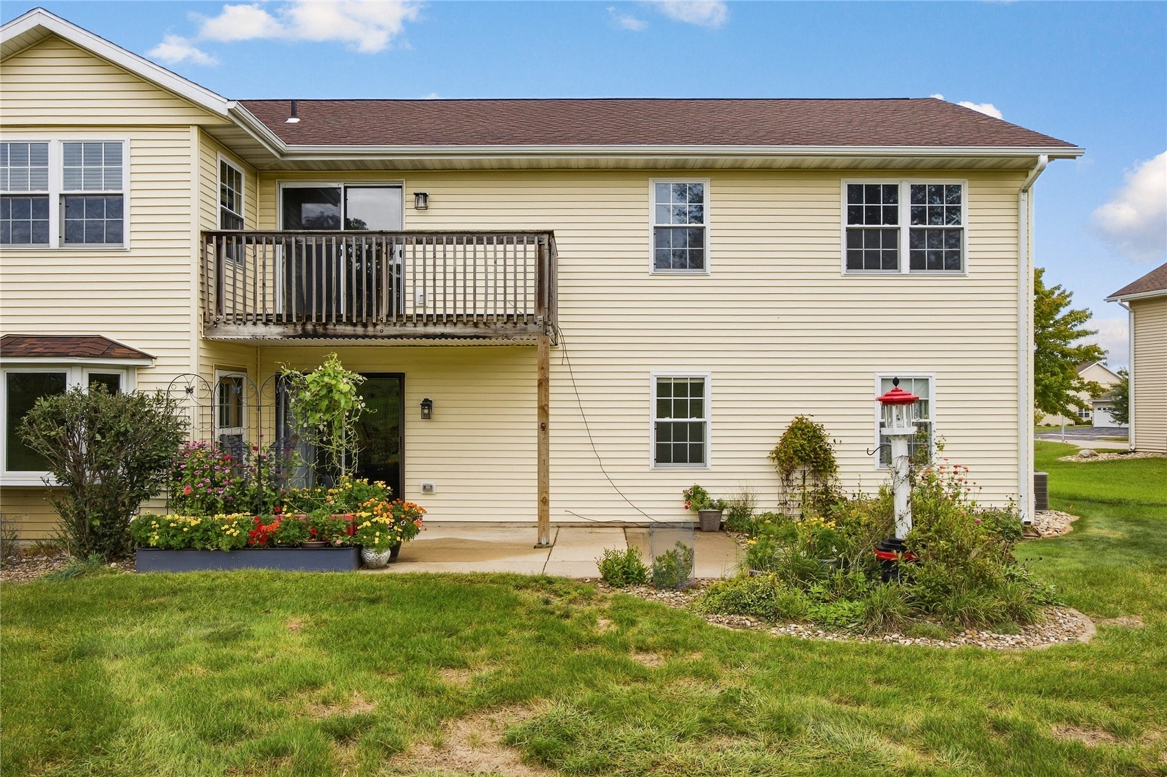 4019 Summerfield Lane NE Cedar Rapids IA 52402