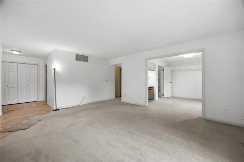 4019 Summerfield Lane NE Cedar Rapids IA 52402