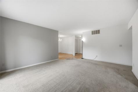4019 Summerfield Lane NE Cedar Rapids IA 52402