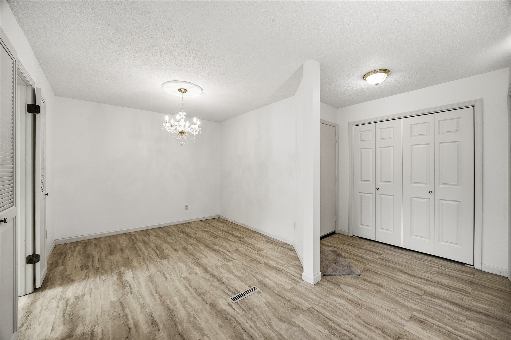 4019 Summerfield Lane NE Cedar Rapids IA 52402