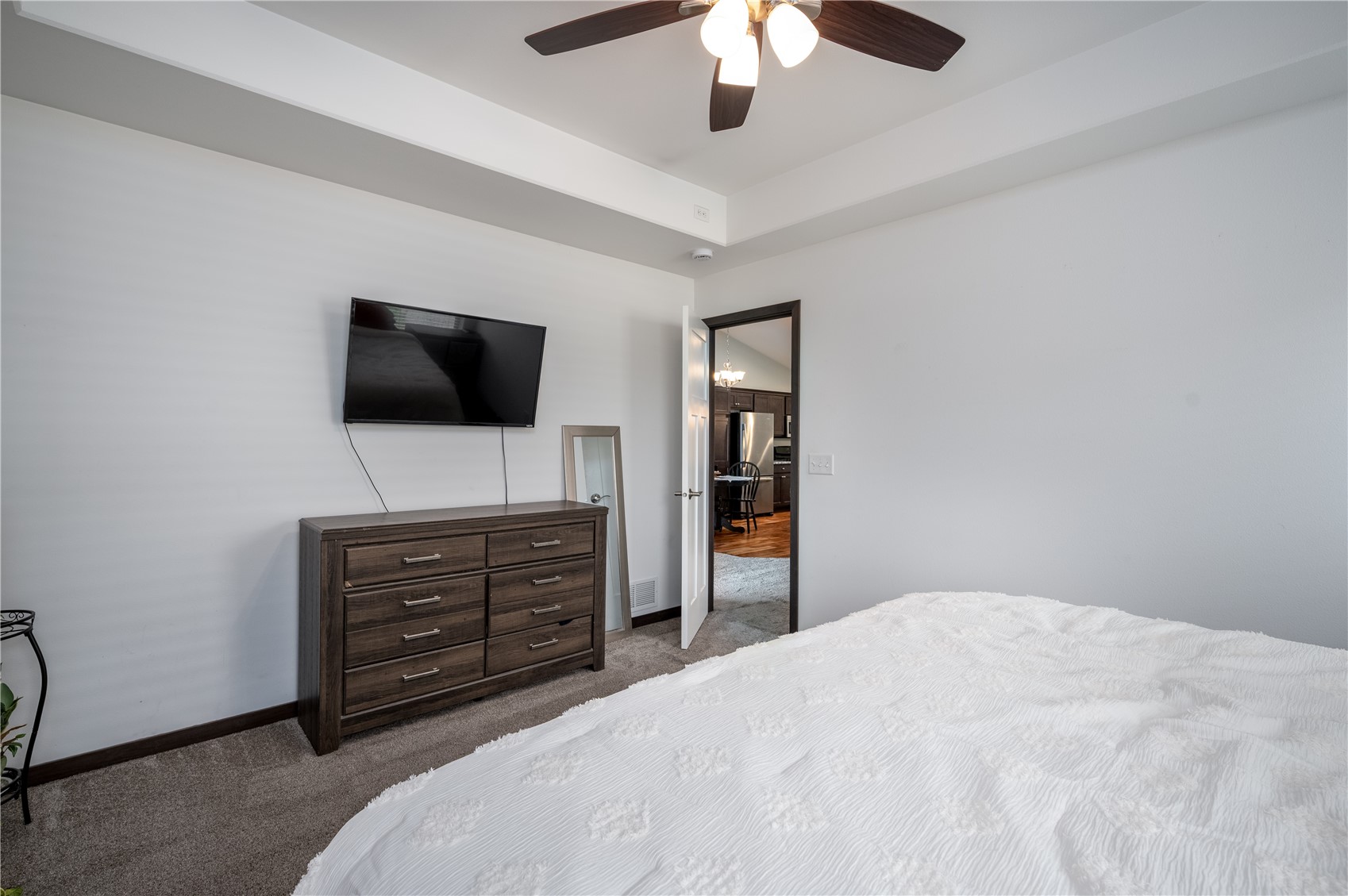 5415 Dostal SW Cedar Rapids IA 52404