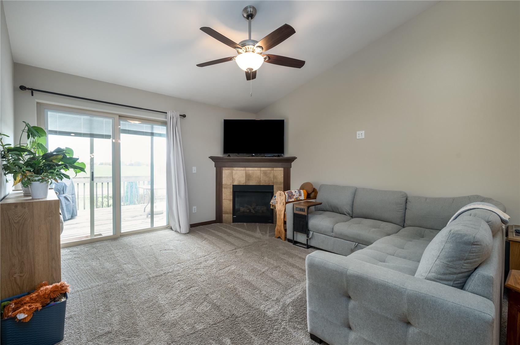 5415 Dostal SW Cedar Rapids IA 52404