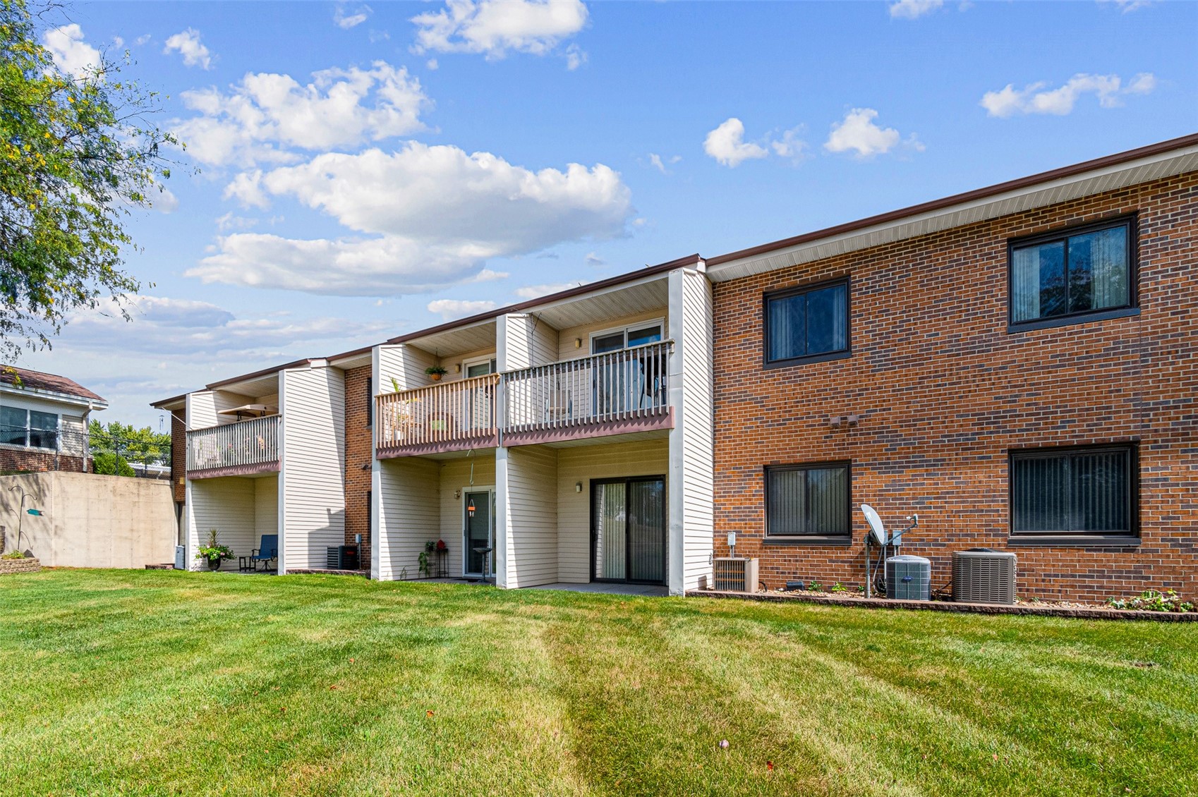 730 S Market Street Solon IA 52333