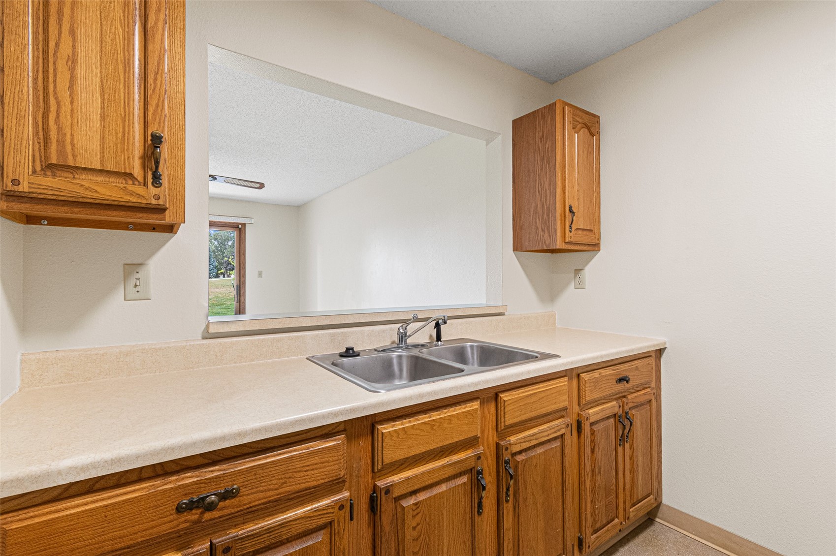 730 S Market Street Solon IA 52333