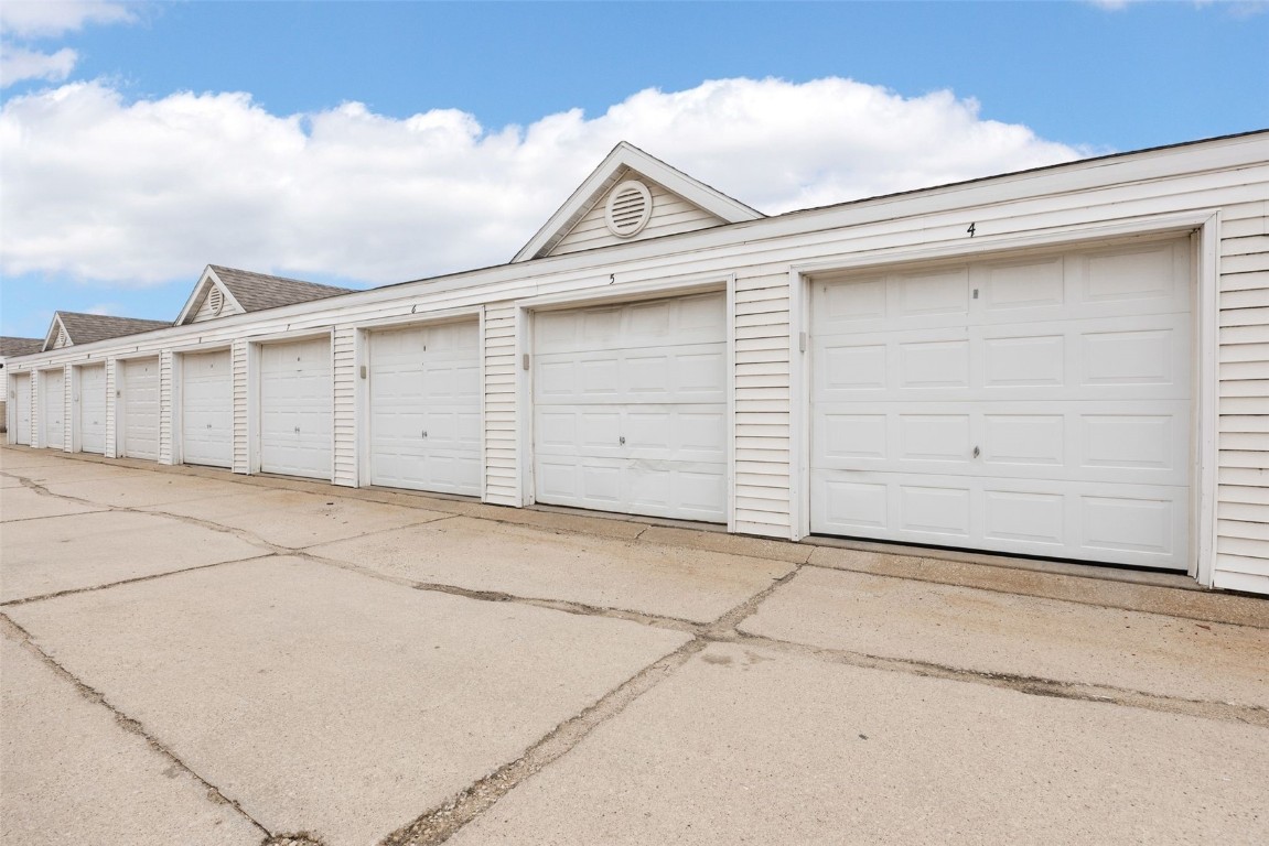 4619 1st Avenue SW Cedar Rapids IA 52404