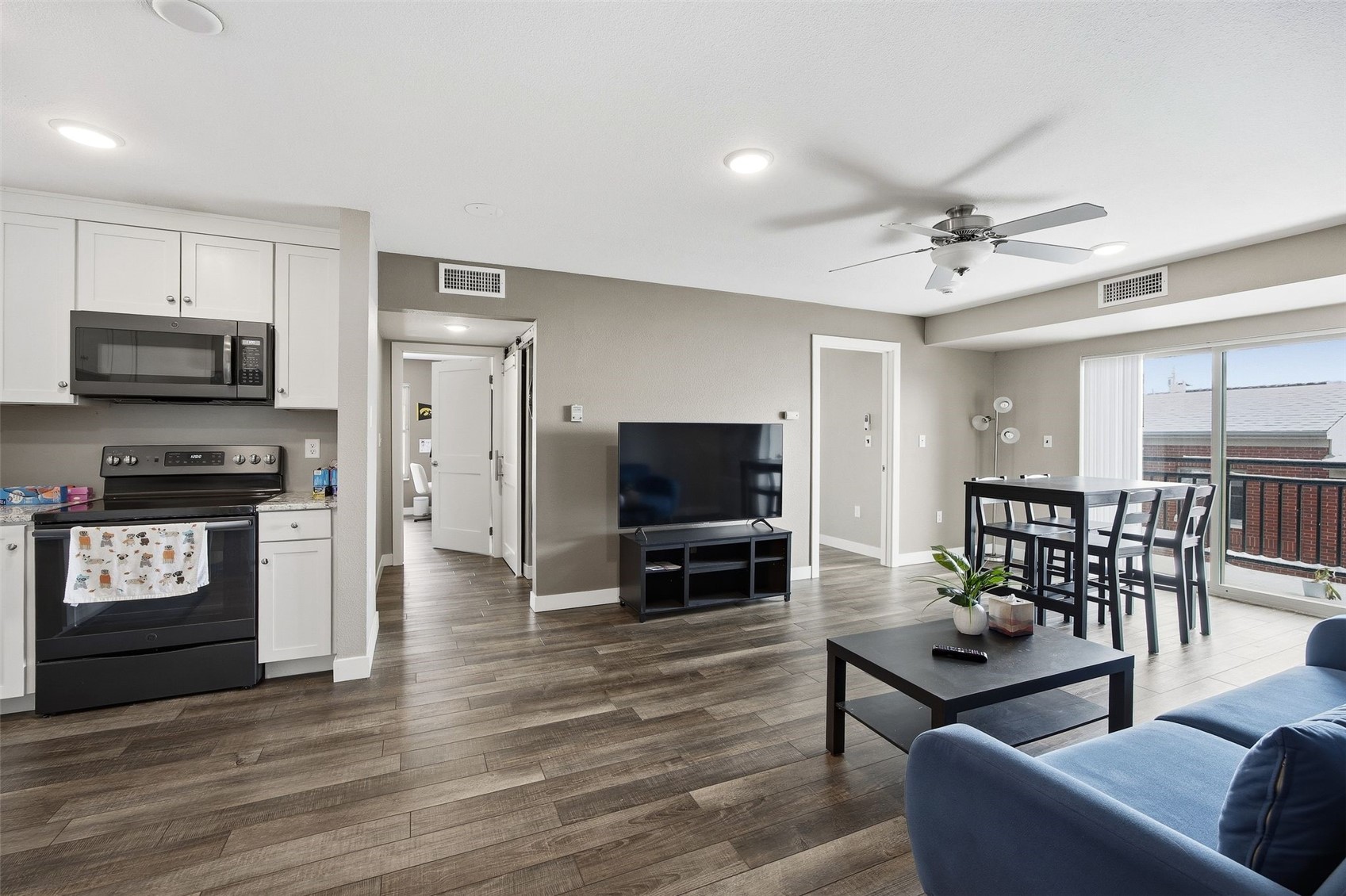 332 S Linn Street Iowa City IA 52240