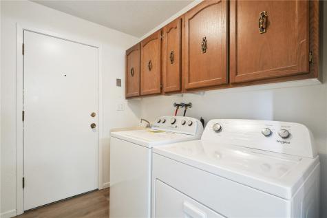 5715 Golden Court NE Cedar Rapids IA 52402