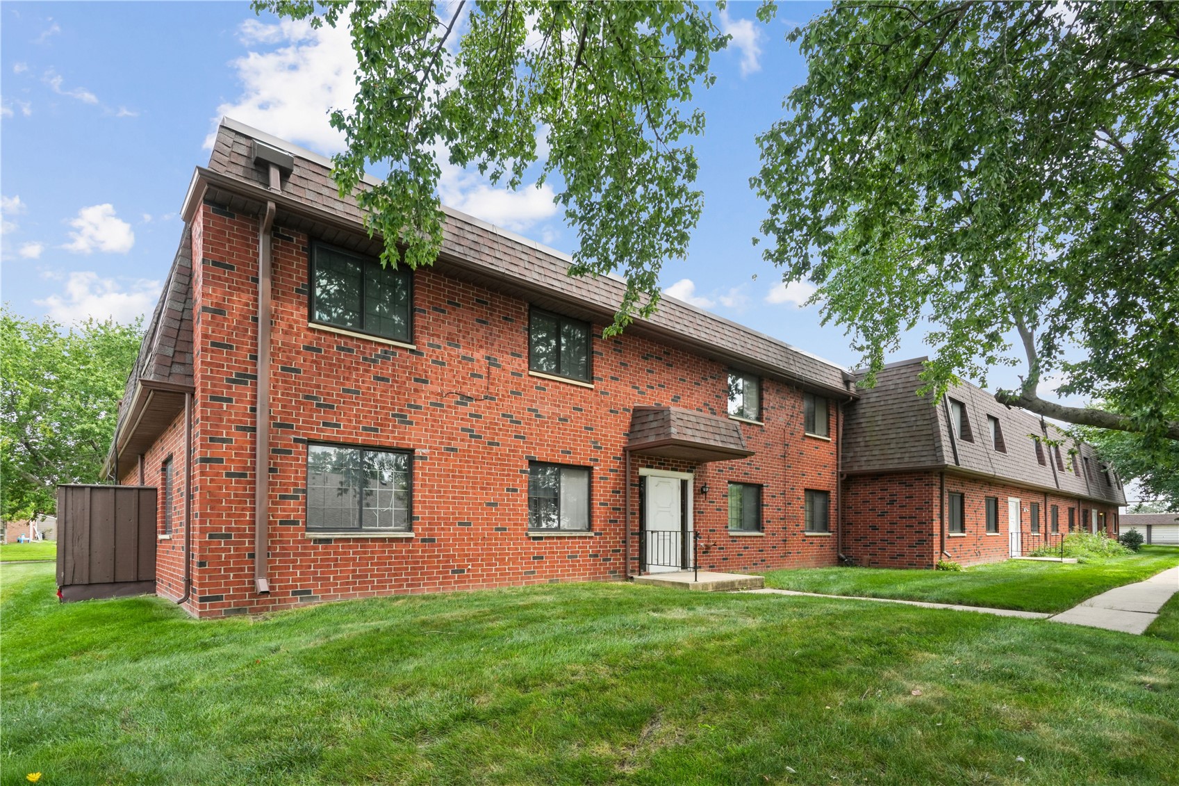 5715 Golden Court NE Cedar Rapids IA 52402