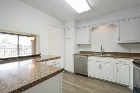 5715 Golden Court NE Cedar Rapids IA 52402