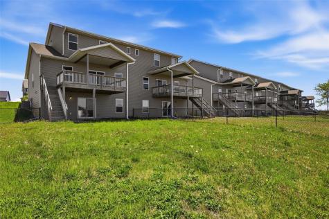 1132 Mary Lane North Liberty IA 52317