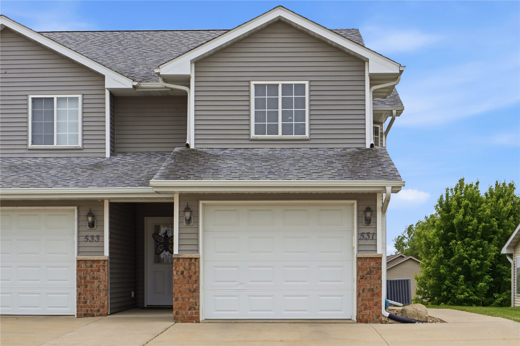 531 E Goldfinch Tiffin IA 52340