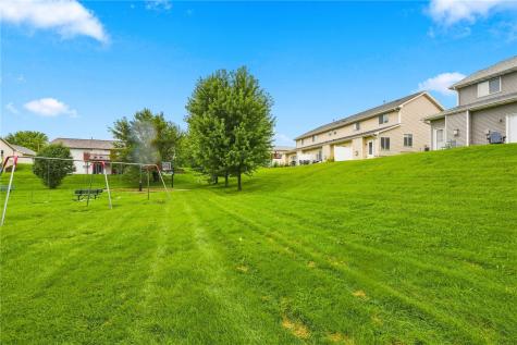 531 E Goldfinch Tiffin IA 52340