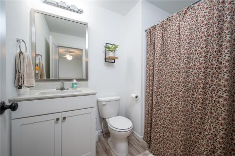 7506 Summerset Avenue NE Cedar Rapids IA 52402