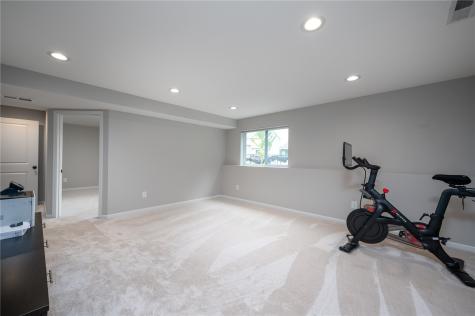 7506 Summerset Avenue NE Cedar Rapids IA 52402
