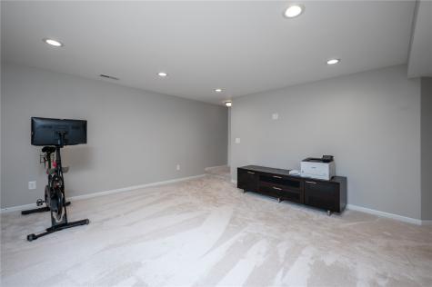 7506 Summerset Avenue NE Cedar Rapids IA 52402