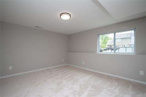 7506 Summerset Avenue NE Cedar Rapids IA 52402