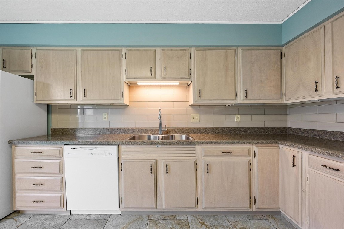 100 Thompson Drive SE Cedar Rapids IA 52403