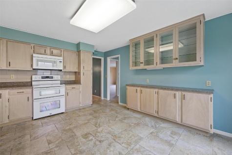 100 Thompson Drive SE Cedar Rapids IA 52403